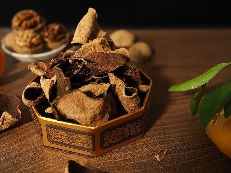 吃对陈皮，肚子小了，阳气足了，痰湿少了，脸色也红润了！