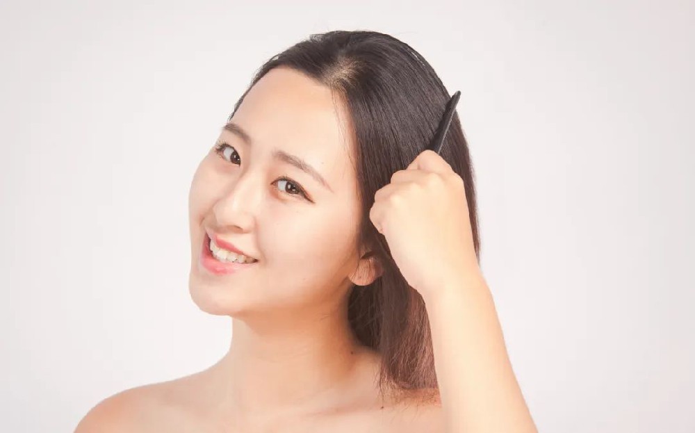 秋天“养发季”，是时候给头皮松土、灌营养啦！