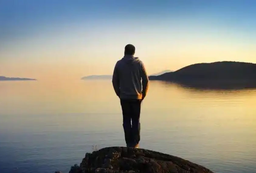 人到中年，莫管二事，莫理二人！