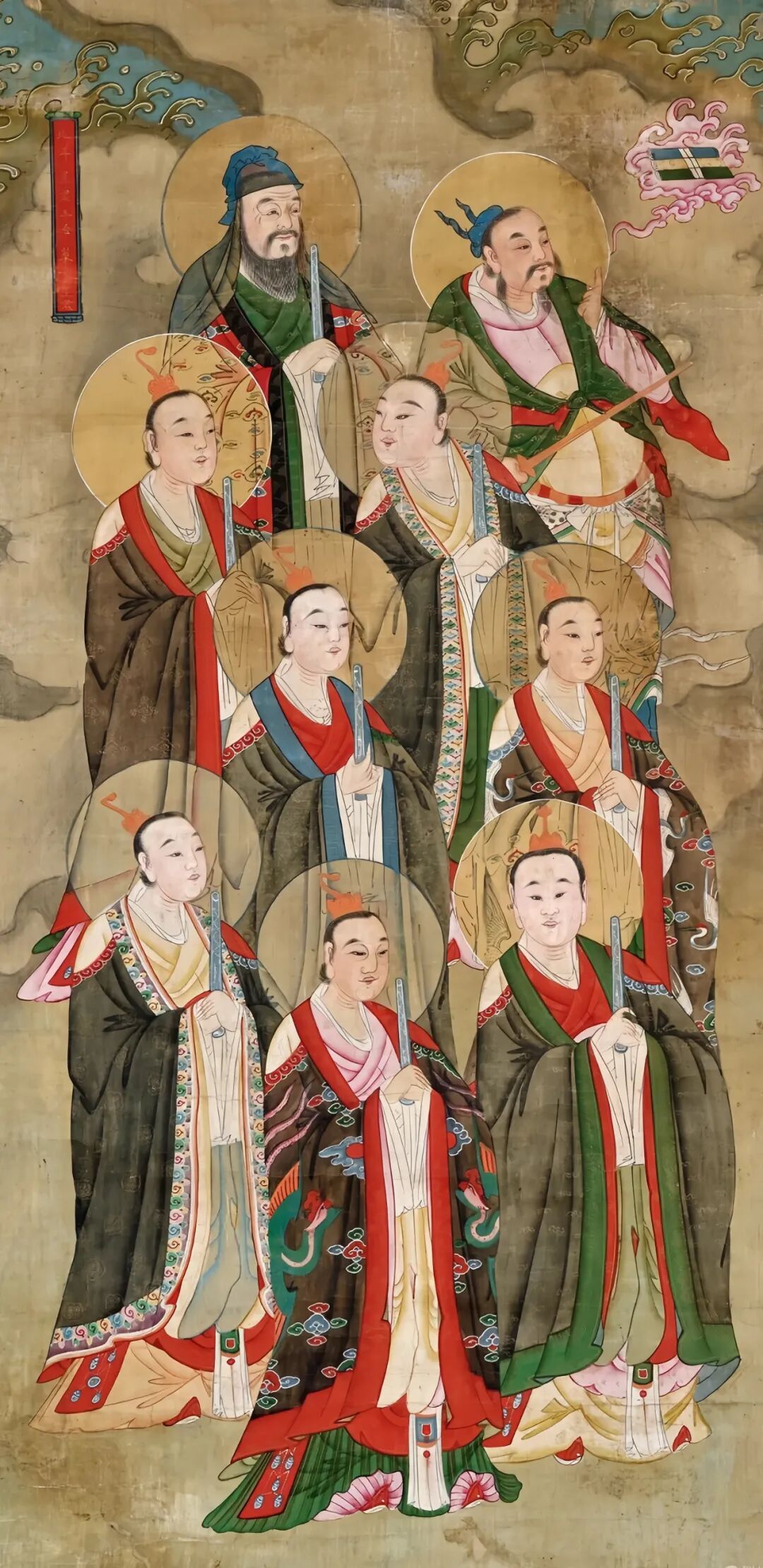 北斗九皇神像庄严供奉于斗坛之上